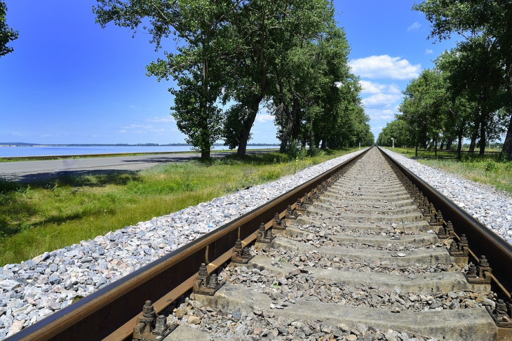 railway-4049657_960_720.jpg